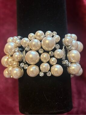 J. Crew Pearl Cluster Statement Bracelet